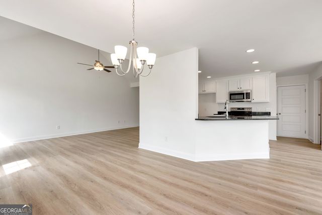422 Myles Way, Winder, GA 30680