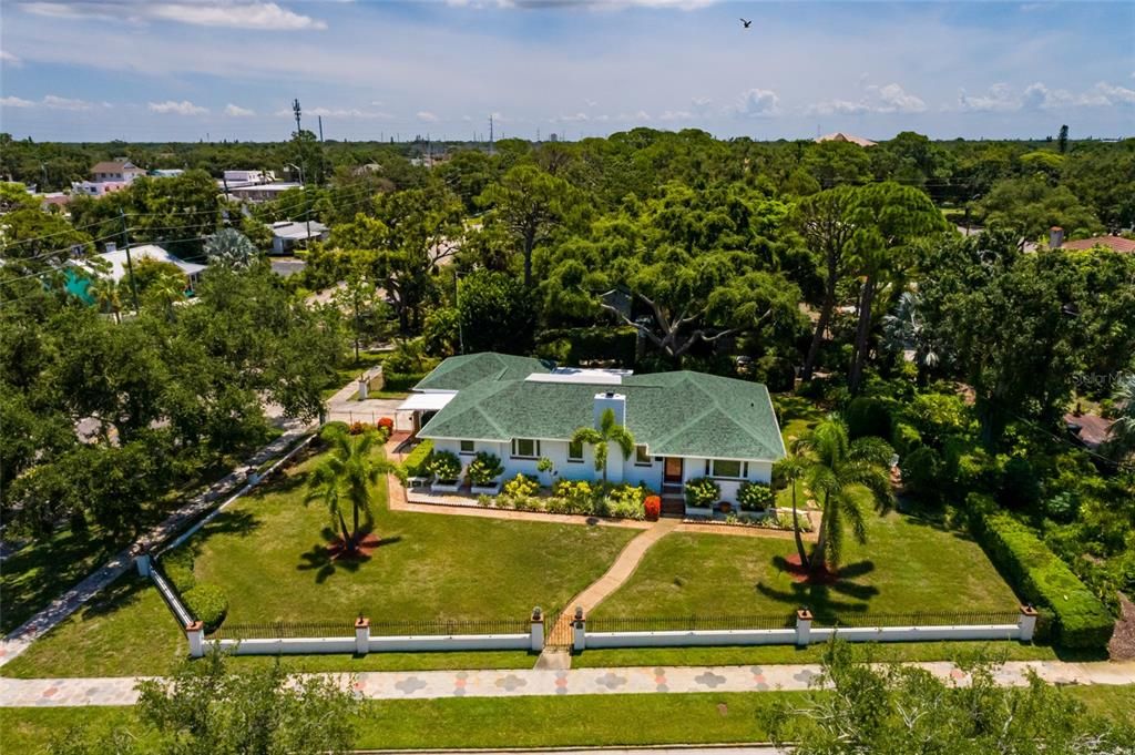 100 PARK STREET S, St Petersburg, FL 33707