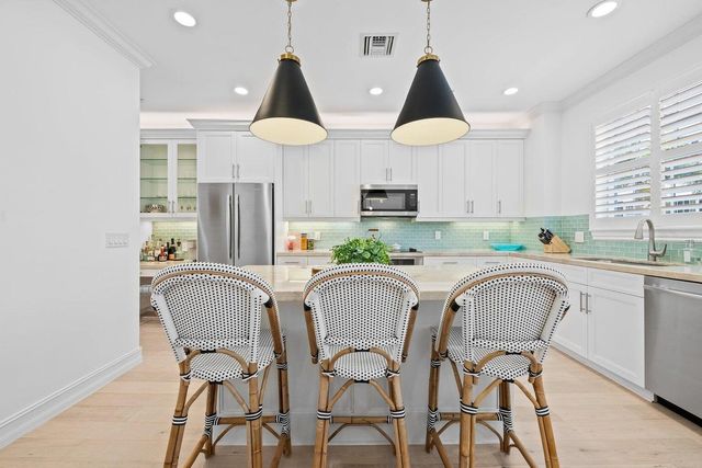 373 E Cannery Row Circle, Delray Beach, FL 33444