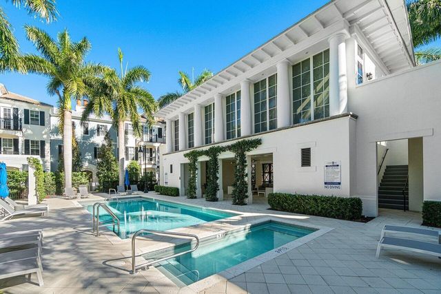 373 E Cannery Row Circle, Delray Beach, FL 33444