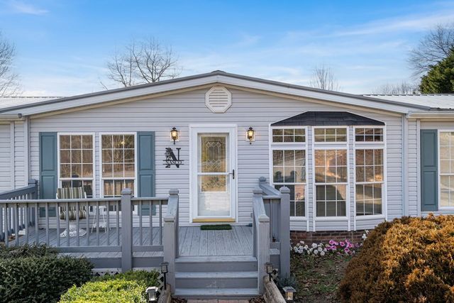 283 Bobcat Lane, Warne, NC 28909