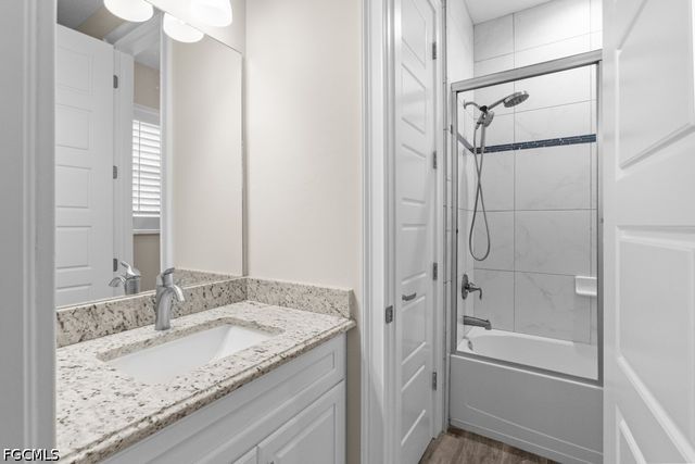 2644 Fairmont Cove CT, Cape Coral, FL 33991