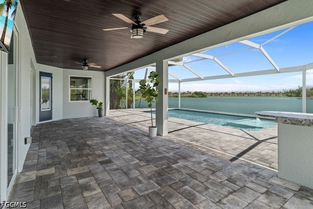 2644 Fairmont Cove CT, Cape Coral, FL 33991