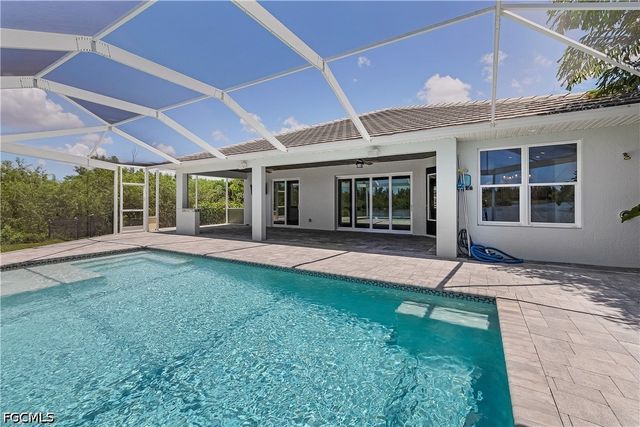 2644 Fairmont Cove CT, Cape Coral, FL 33991