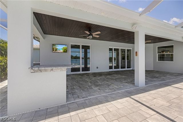 2644 Fairmont Cove CT, Cape Coral, FL 33991