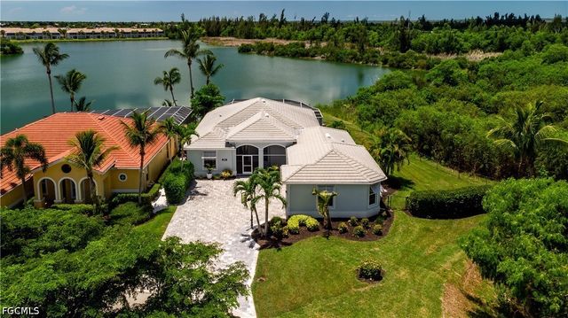2644 Fairmont Cove CT, Cape Coral, FL 33991
