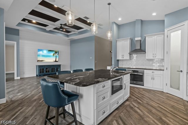2644 Fairmont Cove CT, Cape Coral, FL 33991