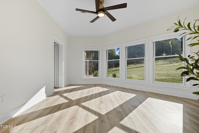 359 Carroll Creek Road, Johnson City, TN 37601