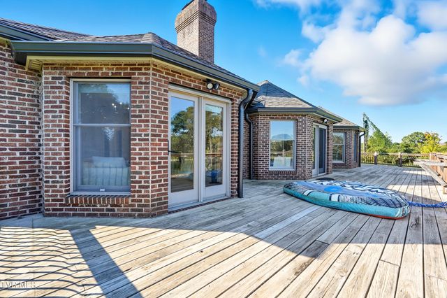 359 Carroll Creek Road, Johnson City, TN 37601