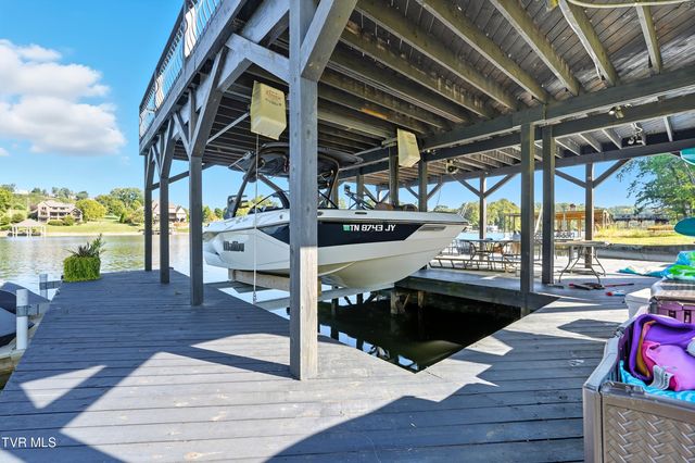 359 Carroll Creek Road, Johnson City, TN 37601