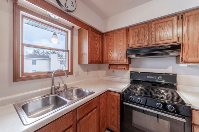 9931 Tyler Street, Crown Point, IN 46307