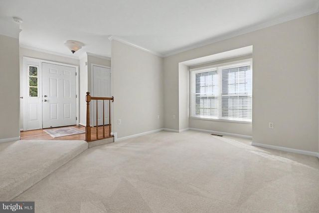 21130 WINDING BROOK SQ, Ashburn, VA 20147