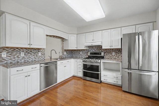 21130 WINDING BROOK SQ, Ashburn, VA 20147