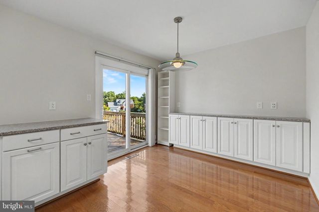 21130 WINDING BROOK SQ, Ashburn, VA 20147
