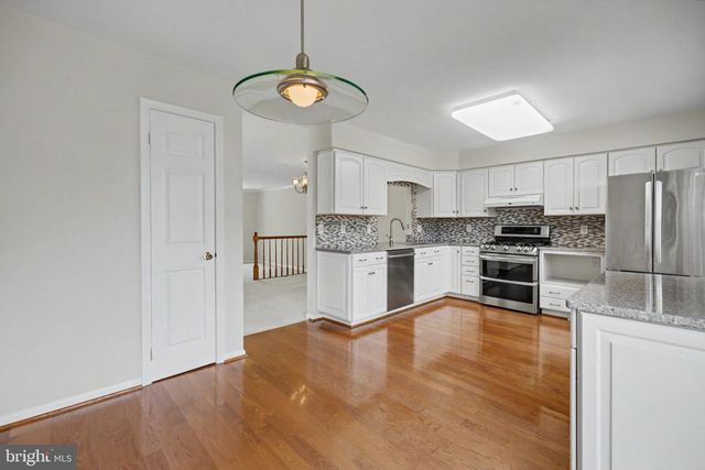 21130 WINDING BROOK SQ, Ashburn, VA 20147