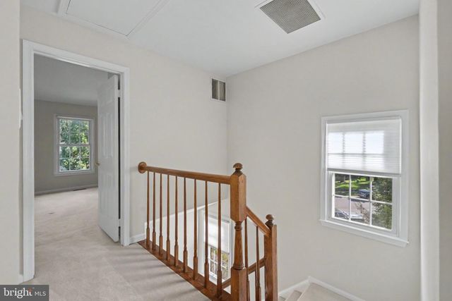 21130 WINDING BROOK SQ, Ashburn, VA 20147