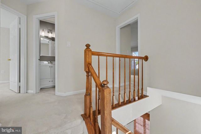 21130 WINDING BROOK SQ, Ashburn, VA 20147