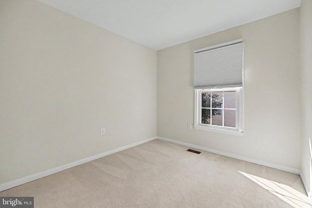 21130 WINDING BROOK SQ, Ashburn, VA 20147