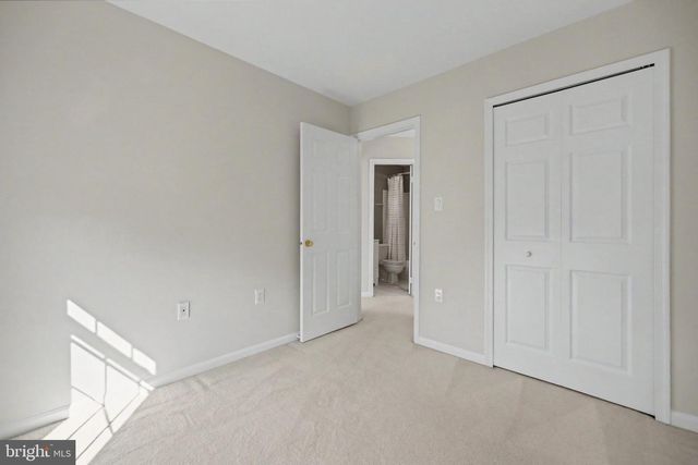 21130 WINDING BROOK SQ, Ashburn, VA 20147