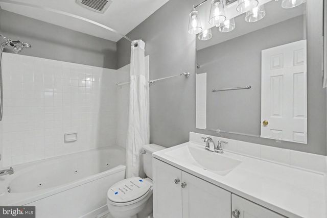 21130 WINDING BROOK SQ, Ashburn, VA 20147