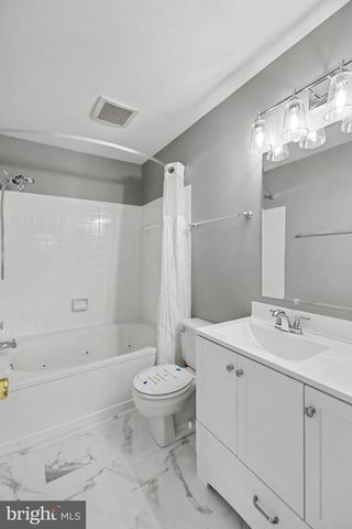 21130 WINDING BROOK SQ, Ashburn, VA 20147