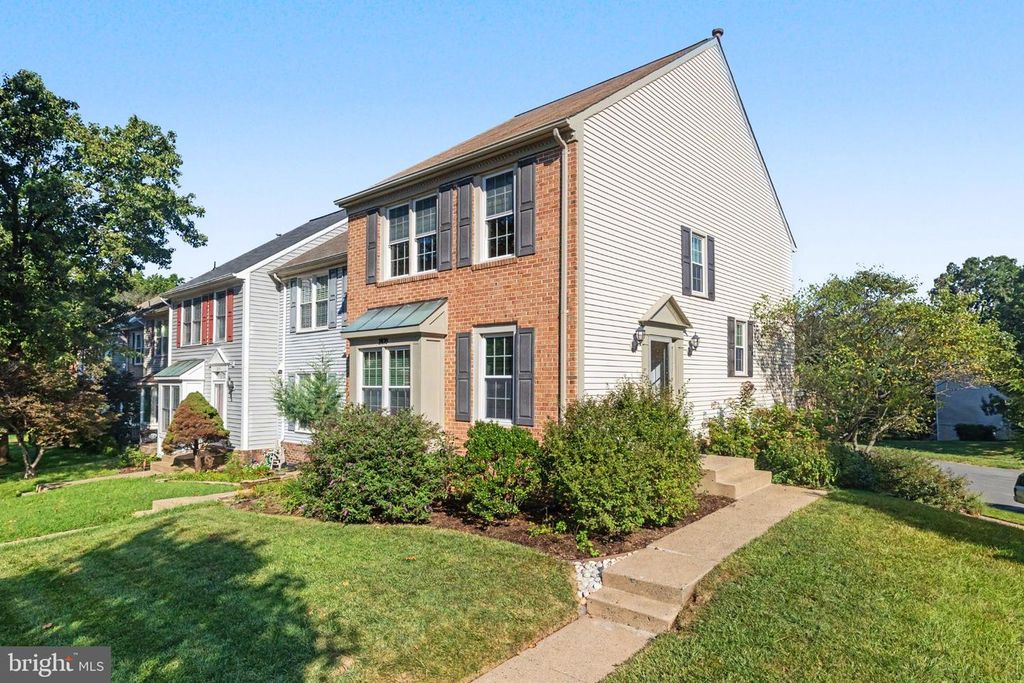 21130 WINDING BROOK SQ, Ashburn, VA 20147