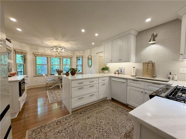 615 Lake Forest Court, Roswell, GA 30076