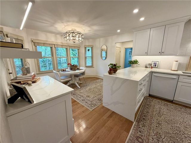 615 Lake Forest Court, Roswell, GA 30076