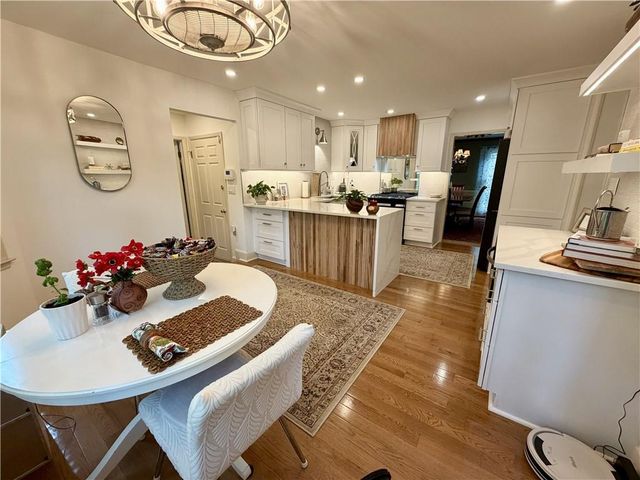 615 Lake Forest Court, Roswell, GA 30076