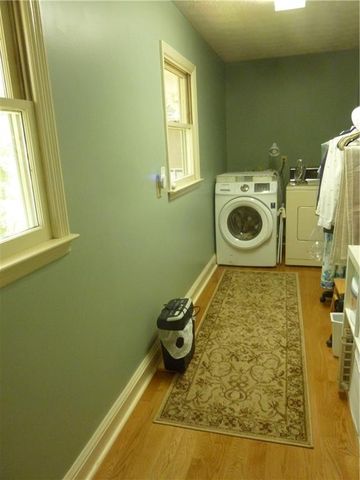 615 Lake Forest Court, Roswell, GA 30076