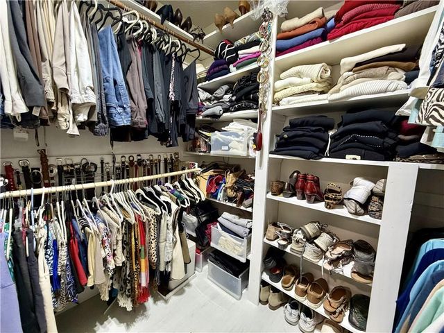 615 Lake Forest Court, Roswell, GA 30076