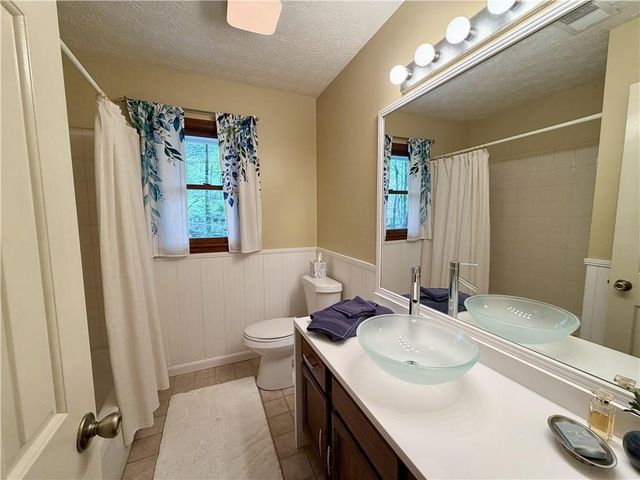 615 Lake Forest Court, Roswell, GA 30076