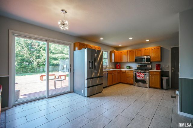 4209 W CARROUSEL Lane, Peoria, IL 61615