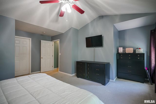 4209 W CARROUSEL Lane, Peoria, IL 61615