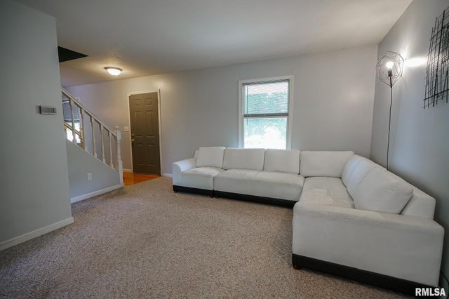 4209 W CARROUSEL Lane, Peoria, IL 61615