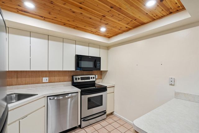 950 S Kanner Highway 402, Stuart, FL 34994