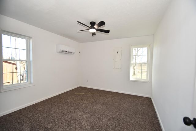 62 Hughes Fork Road, Mckee, KY 40447