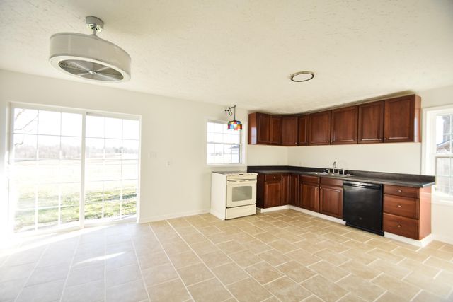 62 Hughes Fork Road, Mckee, KY 40447