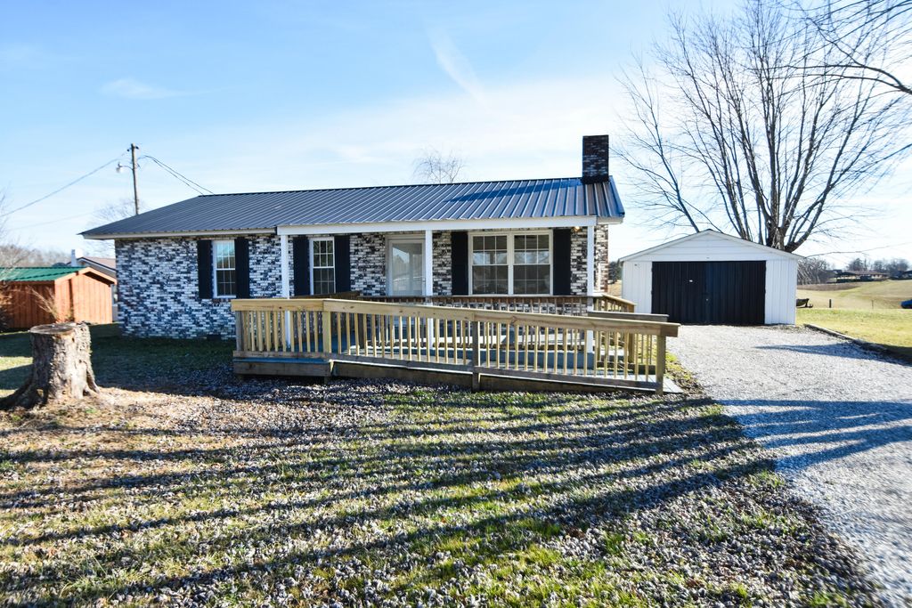 62 Hughes Fork Road, Mckee, KY 40447