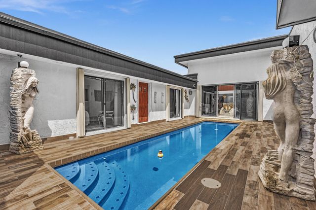 3210 Medinah Circle E, Lake Worth, FL 33467
