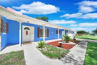 213 SE Eyerly Avenue, Port St. Lucie, Port St Lucie, FL 34983