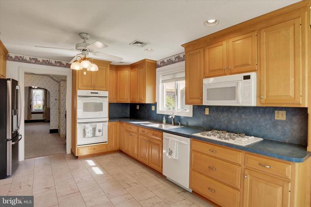 118 E KELLER ST, Mechanicsburg, PA 17055