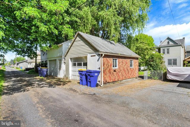118 E KELLER ST, Mechanicsburg, PA 17055