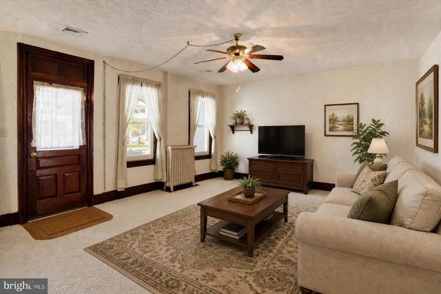 118 E KELLER ST, Mechanicsburg, PA 17055