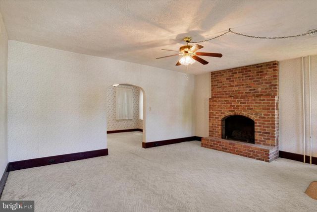 118 E KELLER ST, Mechanicsburg, PA 17055
