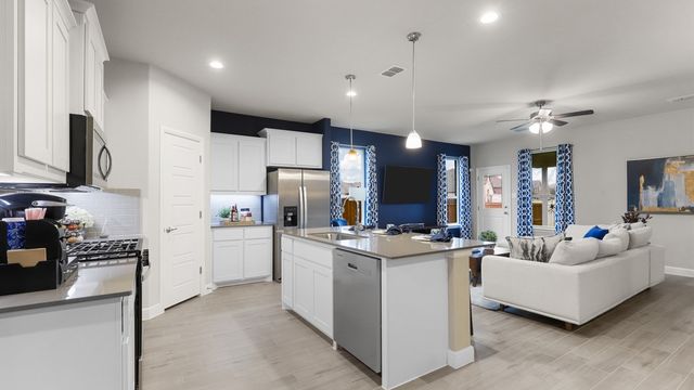 107 STANTON Avenue, Rhome, TX 76078