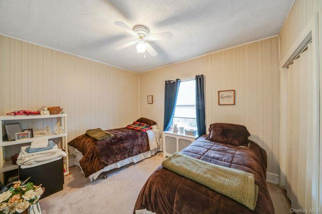 4 W William Street, Bay Shore, NY 11706