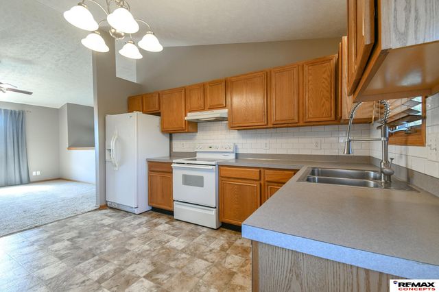 5306 W Cleveland Avenue, Lincoln, NE 68524