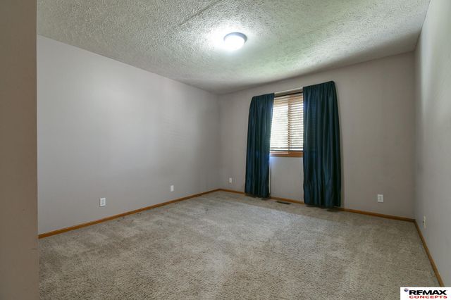 5306 W Cleveland Avenue, Lincoln, NE 68524