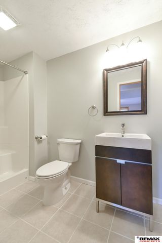 5306 W Cleveland Avenue, Lincoln, NE 68524